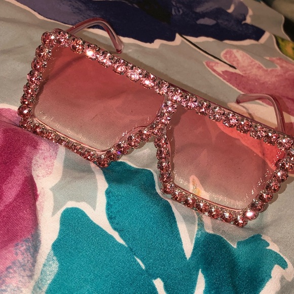 Sunglasses - Picture 1 of 1